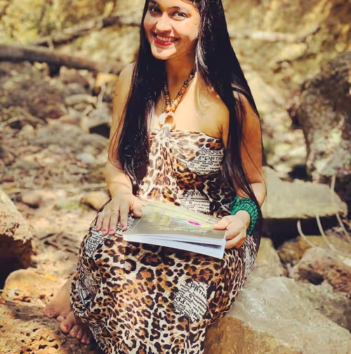 Item #20945846609066234406057793777704934435369282215282251452100139177355971133441 Media