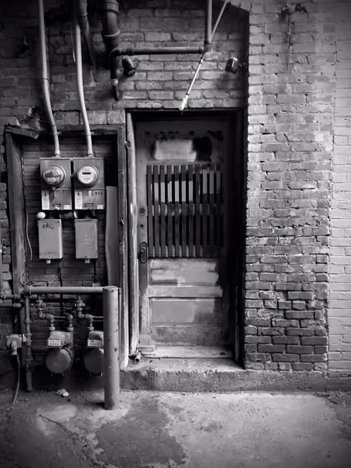 Item #84375876844769874995679511124378512056142188775641333661891558529734121881601 Media