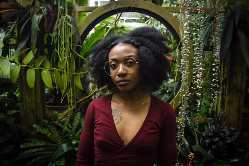 Item #22380822880750469679607150943500114050327895572865979621959590863990817816577 Media