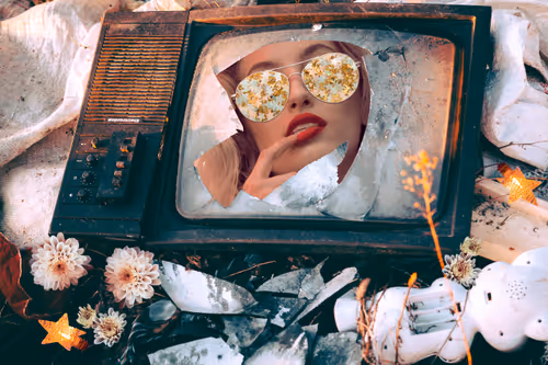 Item #94830889683308753807415591860813454262429984589952826996883928259470550892545 Media