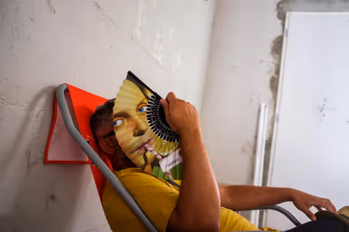 Item #88837150709499798352031986971363165703044907958800399059978422671046342606849 Media