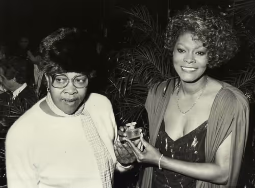 Item #16277767655508419643623598955708982098079998799523435362092439004630753476708 Media