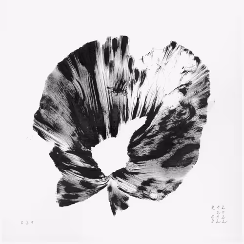 Item #87368348536975332333645058037990373278500397313615538842159321443035535900673 Media