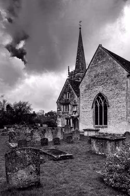 Item #95930744612989253264341458363878669706731092846429446161851759003746242134017 Media