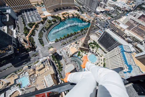 Item #44833295580043660565538524097004029414864051382661630682434875027312531734529 Media