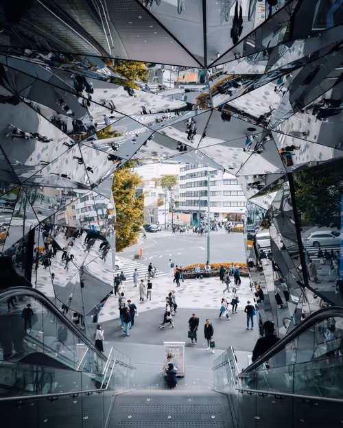 Item #81365922554281880143414136761733390581567018146899571572498285356534596632577 Media