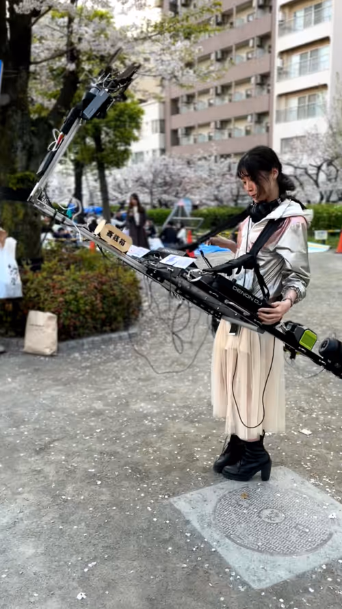 Item #1028948290227924939201024215385718001213860466215070300995079897018072563713 Media