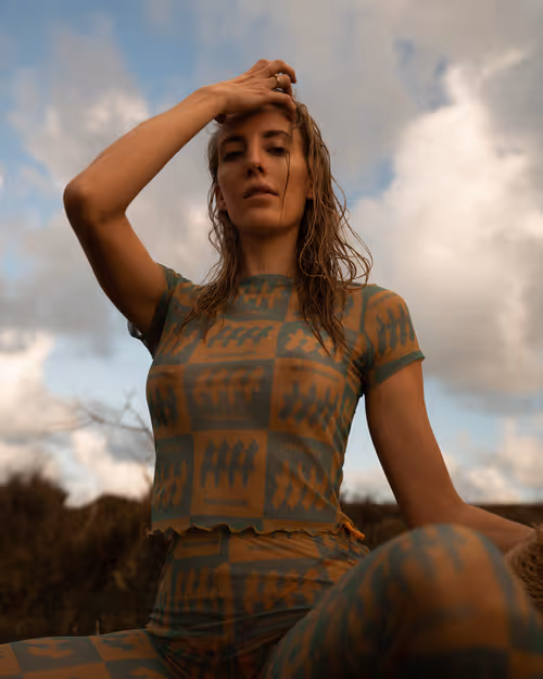 Item #89972536140014870292839030141973545954923484717999397764705170936530223497217 Media