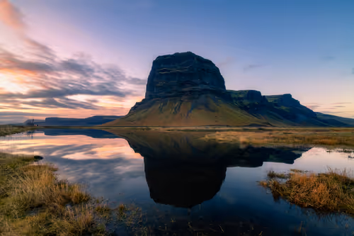 Item #70651564434180574556294947665186140658635151001431395865456628553097857204225 Media