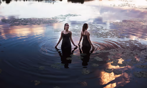 Item #64274873262107114504721973997955312169108596611344264208344202376443733213185 Media