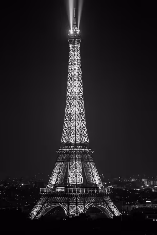 Item #100168184630423933887192179951502785205921994130274916505452807421052690890753 Media