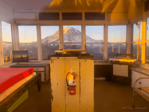 Mystic sunlight of Mt Tahoma