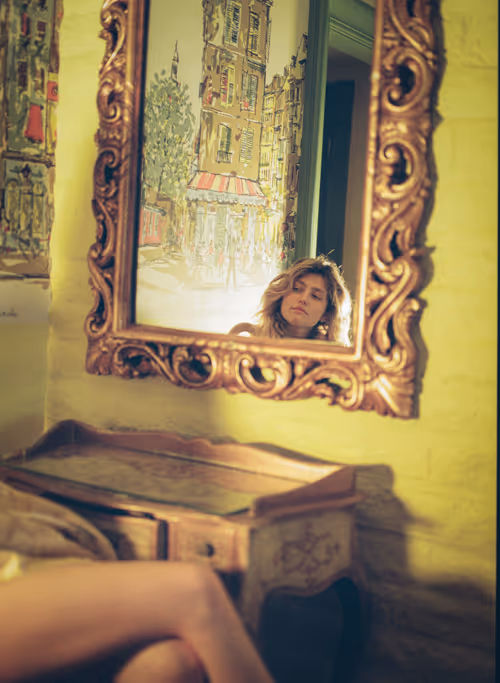 Item #107431263592480299811499235302818049319062692943160370239942642515449944735745 Media