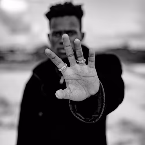 Afrolensoddities YyQ4E71Z1i