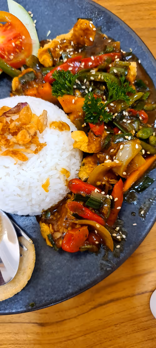 Item #45587486599812322055071502889889837694324180513747183771448819586293622112257 Media