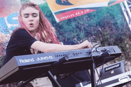 Item #112544345972809956370395034914532430303323851268614843277772934041049352896513 Media