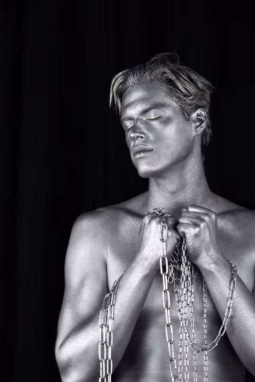 Item #105716535460403645327862360073732361872751920528830968826519729355894458155009 Media