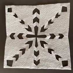 Plus Motif