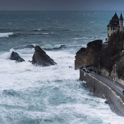 51154251605368942750860674559624039231930308303215427599752824002447593701377