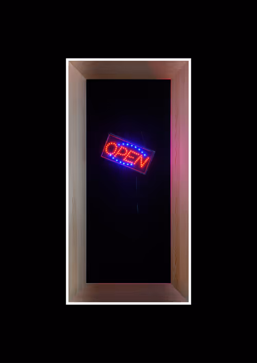 Item #43995633082092858593454325785838605378790666359437491880502641434093751894017 Media