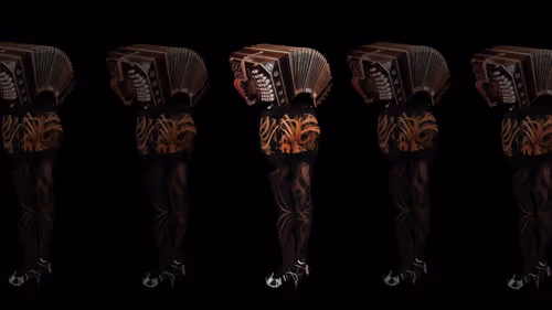 Item #82051052410569519430080338044707160655461461301690481786036304360017881989121 Media