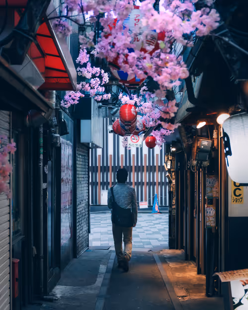 Item #81365922554281880143414136761733390581567018146899571572498285355435085004801 Media