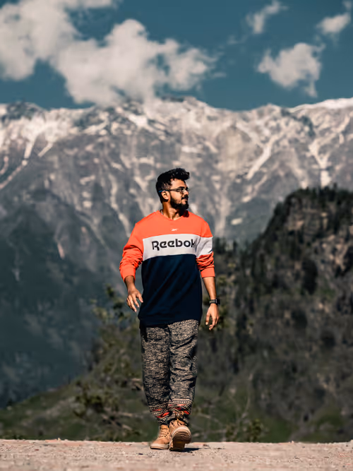 Item #76182420435474433030175106925333141340122143524658153810664851592306684329985 Media