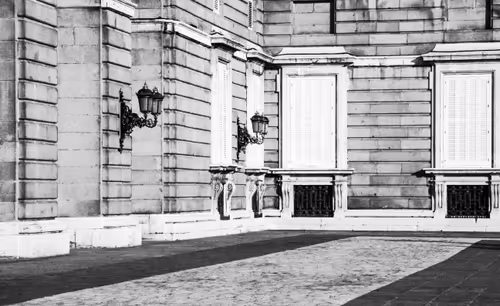 Item #87092990260447267838744578330374476785020899117585411719574779761369378979841 Media