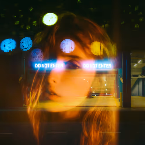 Item #8957903854141122346925135740585576976148783334383381745277240552845272416257 Media