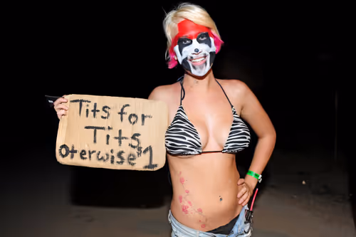 Item #44342675961109375462989417905387760220249458384552523538214946766768257892353 Media