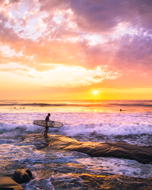 Item #85839433850987451351373420882988387136315355777257615017203975702055288307713 Media