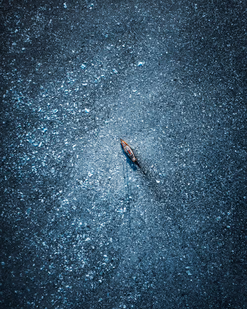 Item #59969087872528247593562305556961493003860374277083575615722774404907210375169 Media