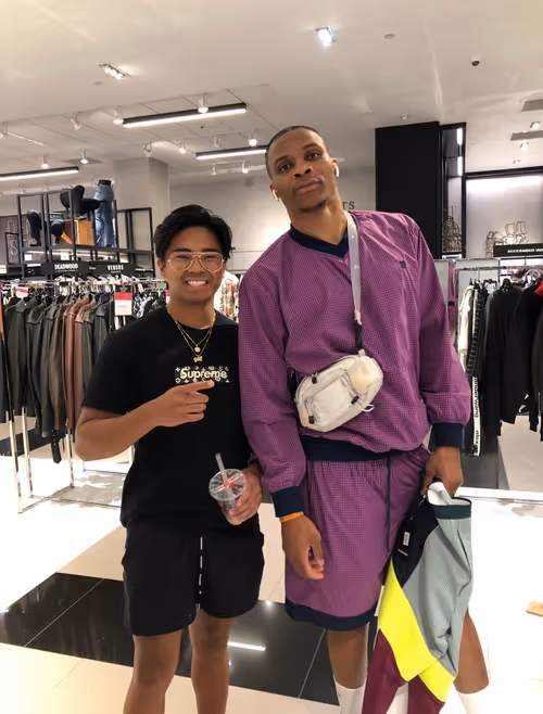 Item #35204262341269357361413179538186817601475816656424167611974769023714836086785 Media