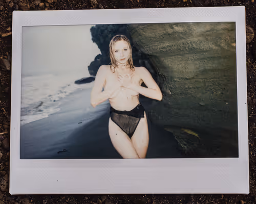 Item #68419822651467263092429172438454944812798111040714097313440204060089735184385 Media