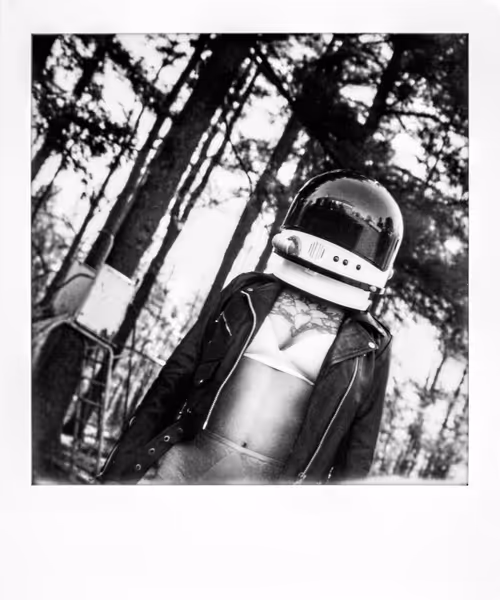 Item #10620290363906357168813205478457597742502191214056640616946314051251374915585 Media