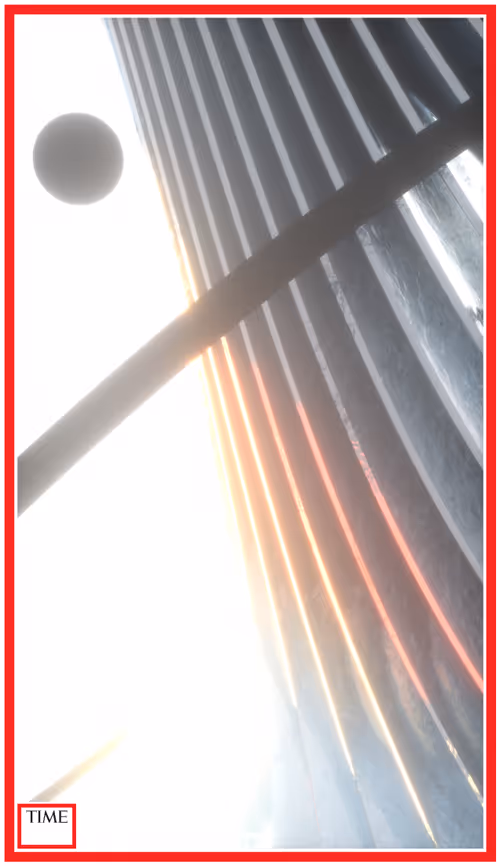 Item #47962609947293890009065351706700457831661360273274544087483923737066824794113 Media