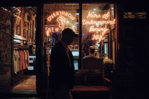 Item #44843267928384616295570388666005333348511305641032866018452810640266044112897 Media