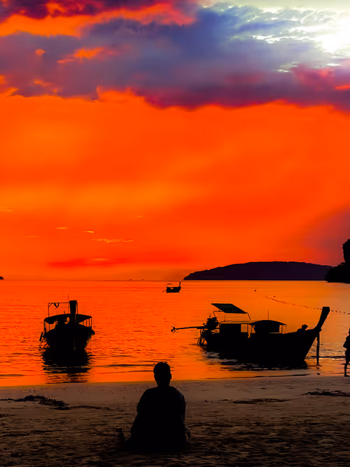 Item #19706736647229879656822454132754720829342414100240411727761358992608931610625 Media