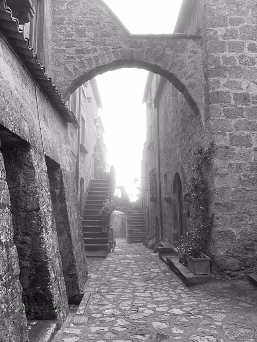 Item #57479553185220835653217369803526840732954430889242358118242524195675109851137 Media