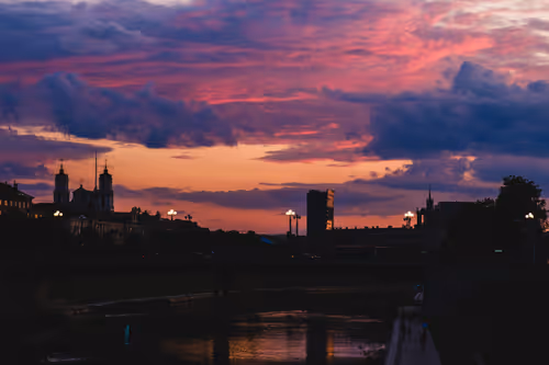 Item #90787787771793395961585158666890766768182187024339494819740951058664516485121 Media