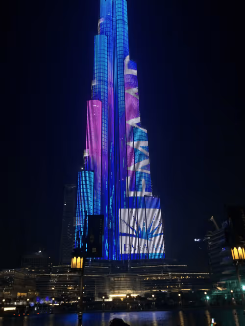 Item #13968726059347532090623550307795009463851395019365410599953870955383661627040 Media