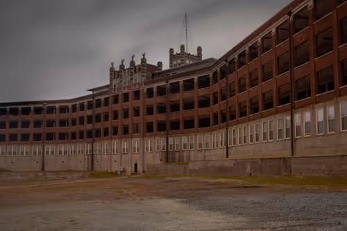 Item #82183435787039742687817407369025087190302189840279601090903984566038538747905 Media