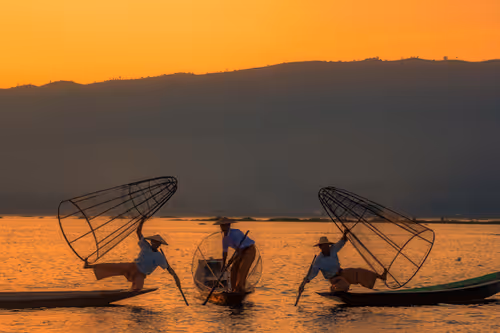 Item #70651564434180574556294947665186140658635151001431395865456628610272461848577 Media