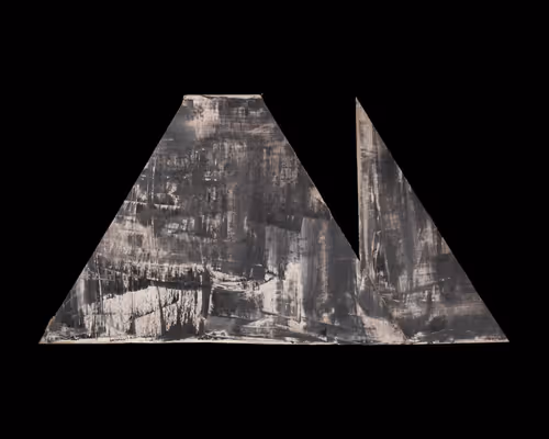 Item #72229129277597547412465941067619066984103225172566278275336106256062304223233 Media