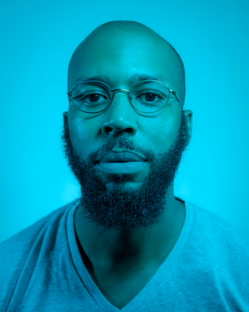 Item #10691109686083431502166818963425883962656955232587770388242978639325756915713 Media