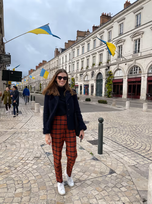 Item #25521092131356807730972205969166247316644464147603329584197842654300639068161 Media