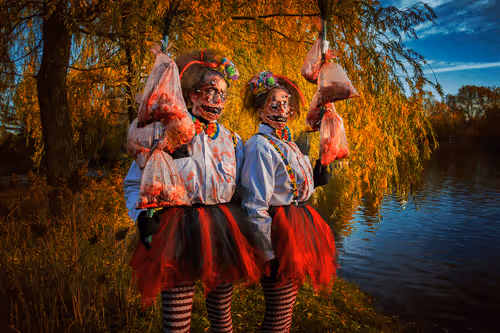 Item #18919836519826398434351315919432776993823623582034791784724945908522073194497 Media