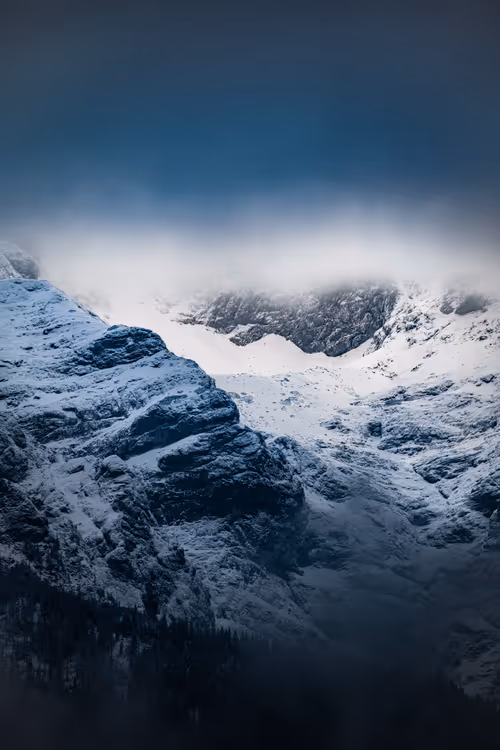 Item #46709965239587215851558087466762379659612403751449934923508460088004014243841 Media