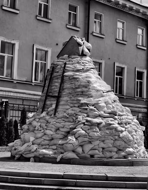 Item #21862073282915820906401910644679694180307050525260742326654537931577138085889 Media