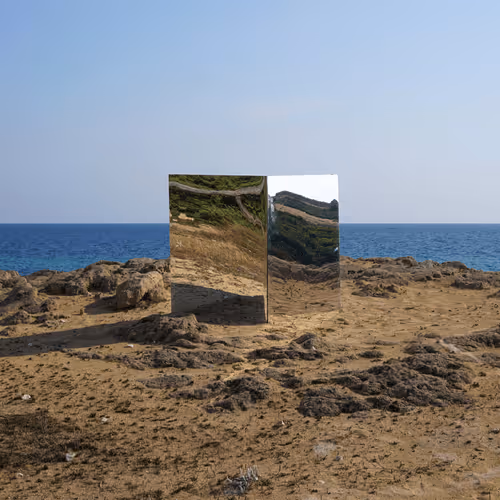 Item #77420488806397133330525240221901748923623733359161899369760968688526491123713 Media